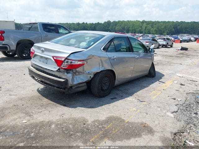 2017 TOYOTA CAMRY LE 4