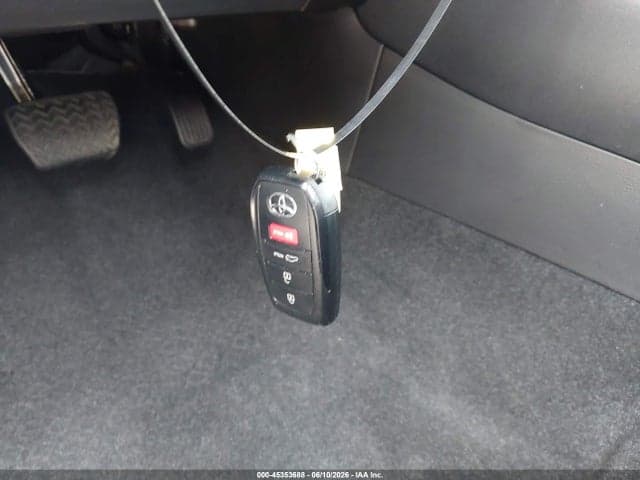 2025 TOYOTA COROLLA HYBRID SE 11