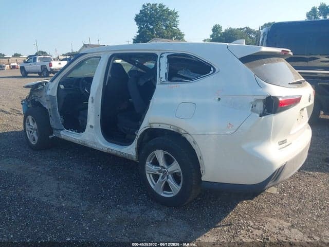 2021 TOYOTA HIGHLANDER L 3