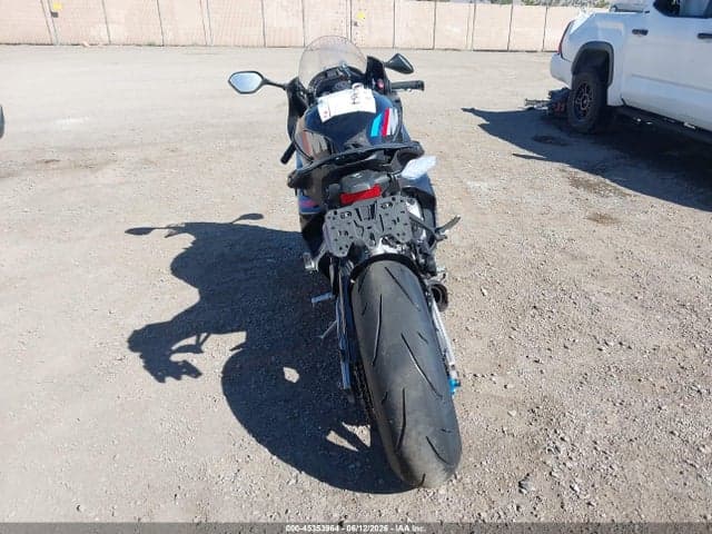 2024 BMW M 1000 RR 6