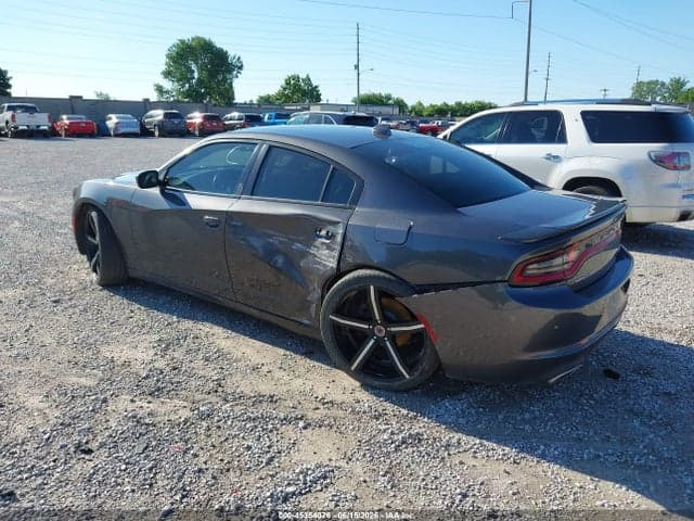 2017 DODGE CHARGER SXT RWD 4