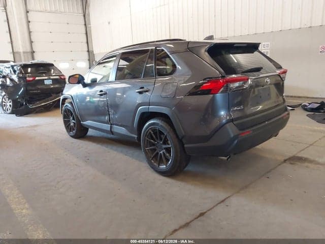 2019 TOYOTA RAV4 LE 3
