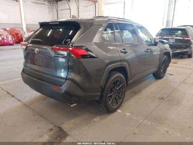 2019 TOYOTA RAV4 LE 4