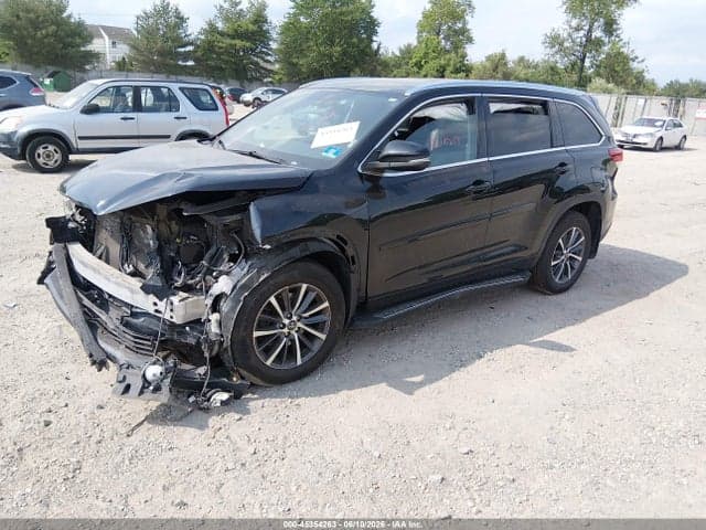 2018 TOYOTA HIGHLANDER XLE 2
