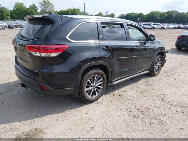2018 TOYOTA HIGHLANDER XLE 4