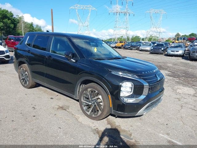 2024 MITSUBISHI OUTLANDER SE 1
