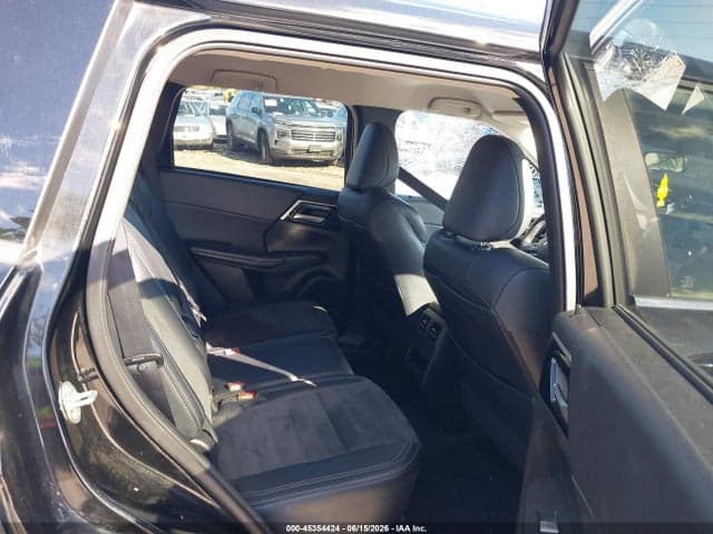2024 MITSUBISHI OUTLANDER SE 8