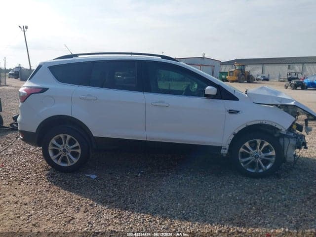 2018 FORD ESCAPE SE 13
