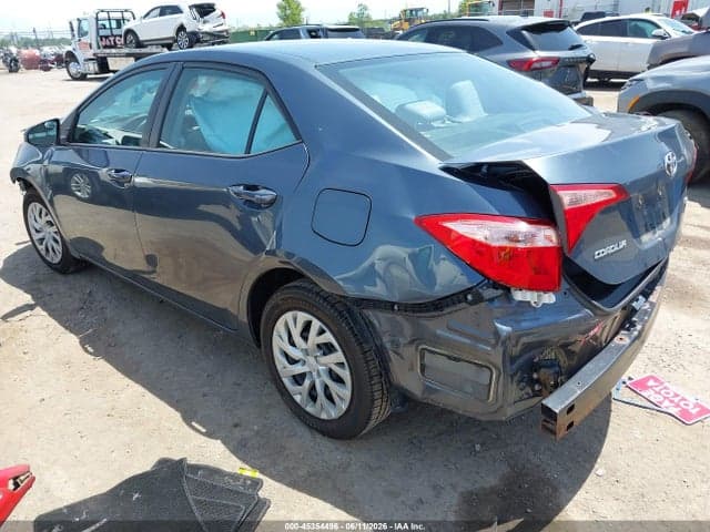2017 TOYOTA COROLLA LE 3