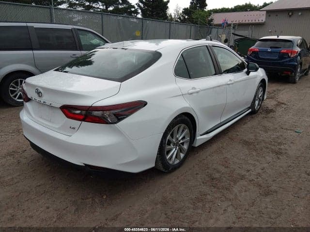 2021 TOYOTA CAMRY LE 4