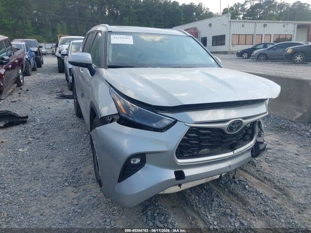 2024 TOYOTA HIGHLANDER XLE 1