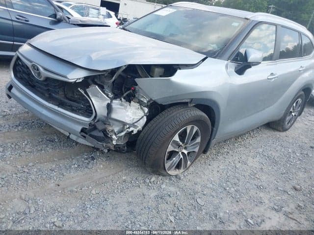 2024 TOYOTA HIGHLANDER XLE 6