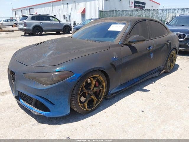 2018 ALFA ROMEO GIULIA QUADRIFOGLIO RWD 2