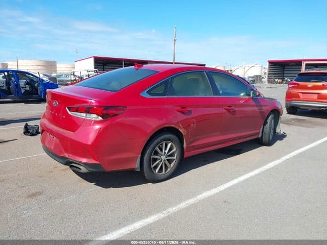 2018 HYUNDAI SONATA SE 4