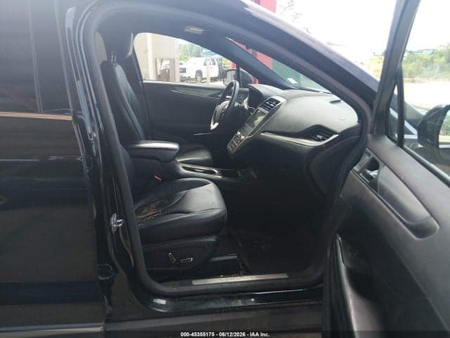 2016 LINCOLN MKC PREMIER 5