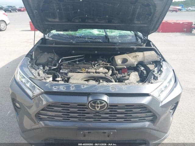2019 TOYOTA RAV4 LIMITED 10
