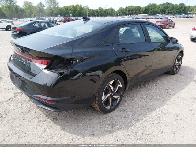 2023 HYUNDAI ELANTRA SEL 4