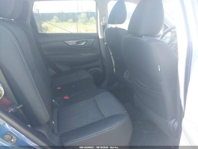 2019 NISSAN ROGUE SV 8