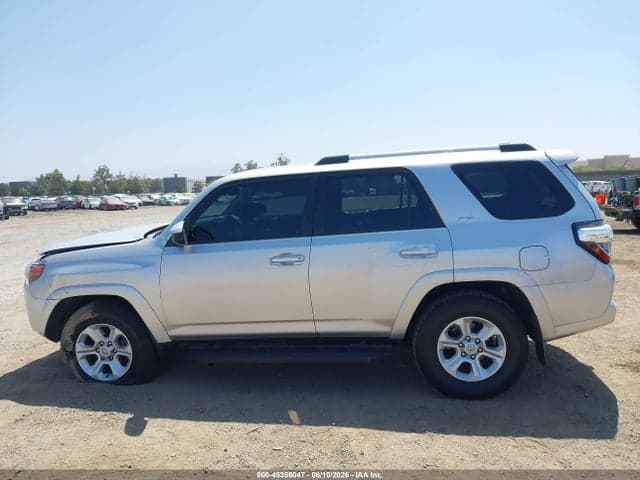 2022 TOYOTA 4RUNNER SR5 14