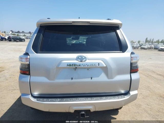 2022 TOYOTA 4RUNNER SR5 16