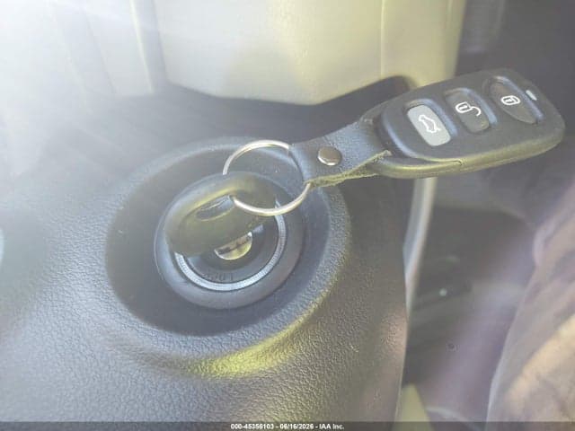2017 HYUNDAI ELANTRA SE 11