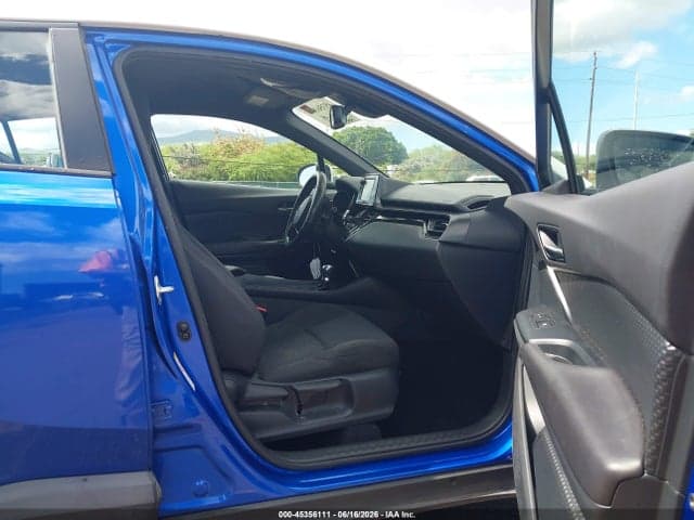 2018 TOYOTA C-HR XLE/XLE PREMIUM 5