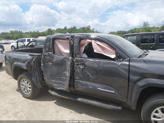 2025 TOYOTA TACOMA SR5 6