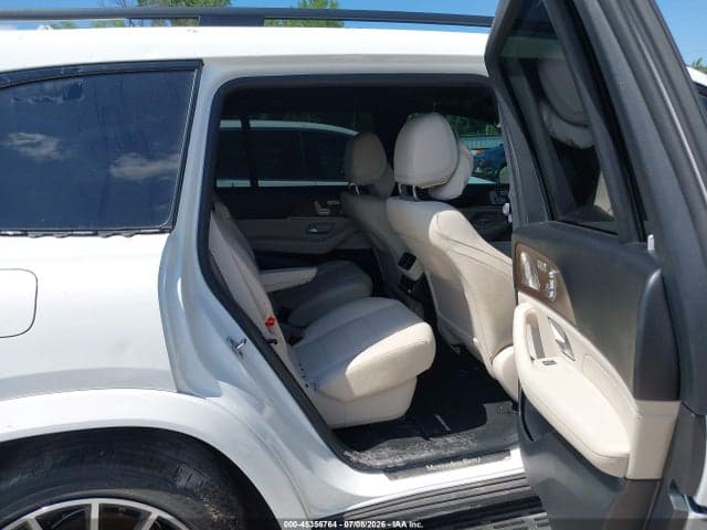 2025 MERCEDES-BENZ GLS 450 4MATIC 8
