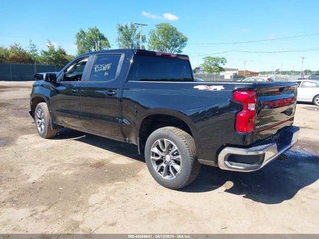 2023 CHEVROLET SILVERADO 1500 4WD SHORT BED LT WITH 2FL 3