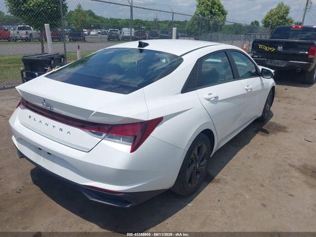 2023 HYUNDAI ELANTRA SEL 4
