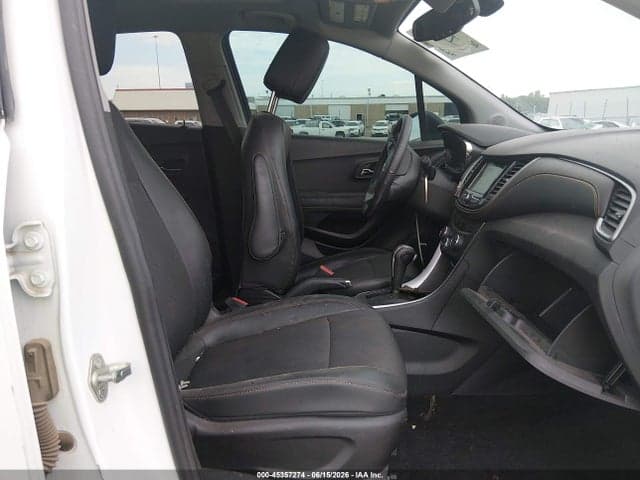 2019 CHEVROLET TRAX LT 5