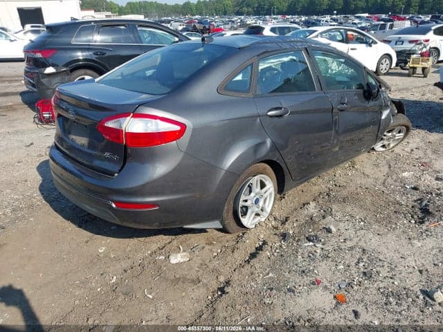 2017 FORD FIESTA SE 4
