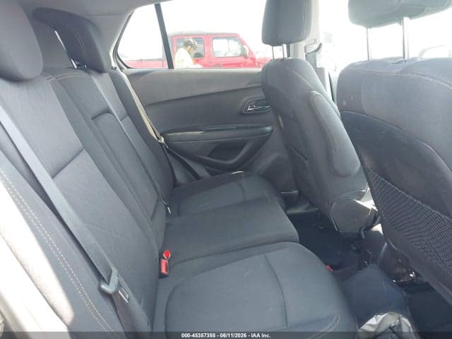 2018 CHEVROLET TRAX LT 8