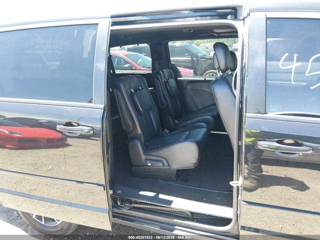 2017 DODGE GRAND CARAVAN GT 8