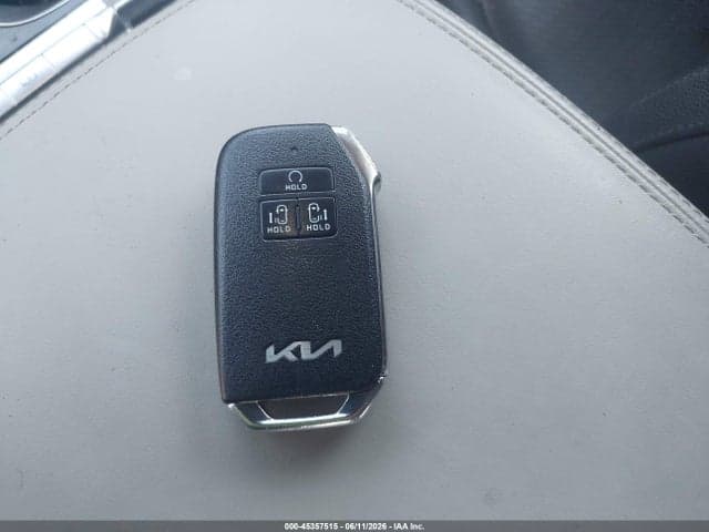2024 KIA CARNIVAL MPV SX PRESTIGE 11