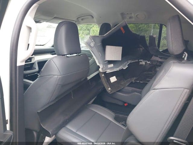 2025 FORD EXPLORER ACTIVE 8