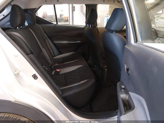 2020 NISSAN KICKS S XTRONIC CVT 8