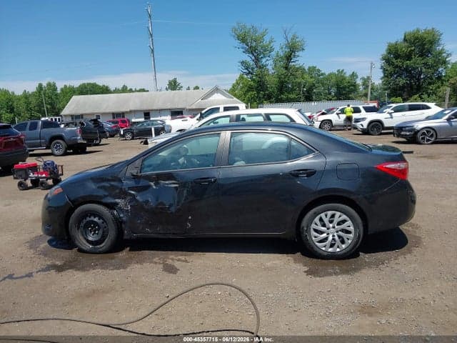 2017 TOYOTA COROLLA LE 14
