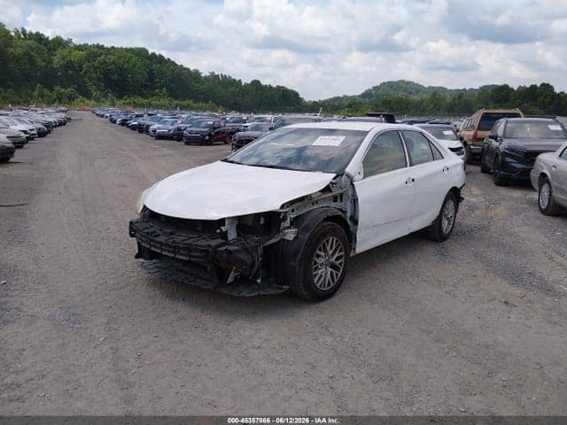 2017 TOYOTA CAMRY LE 2