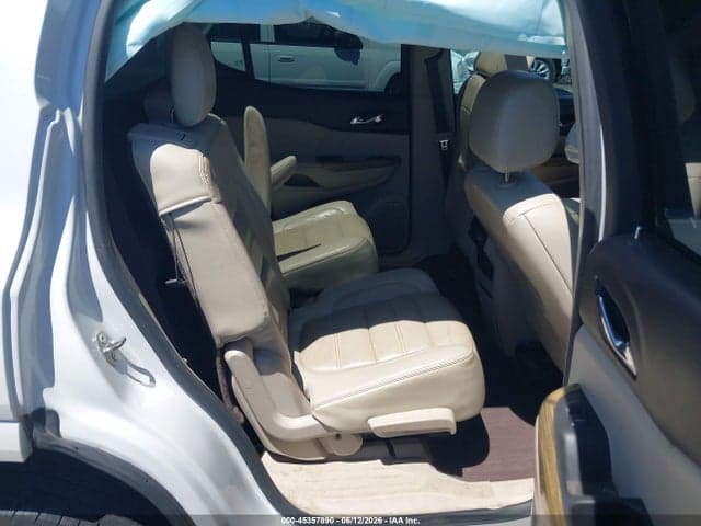 2017 GMC ACADIA DENALI 8