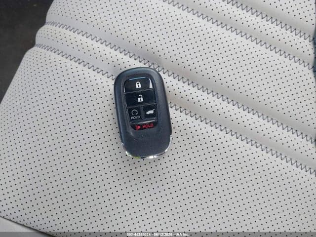 2025 HONDA HR-V AWD EX-L 11