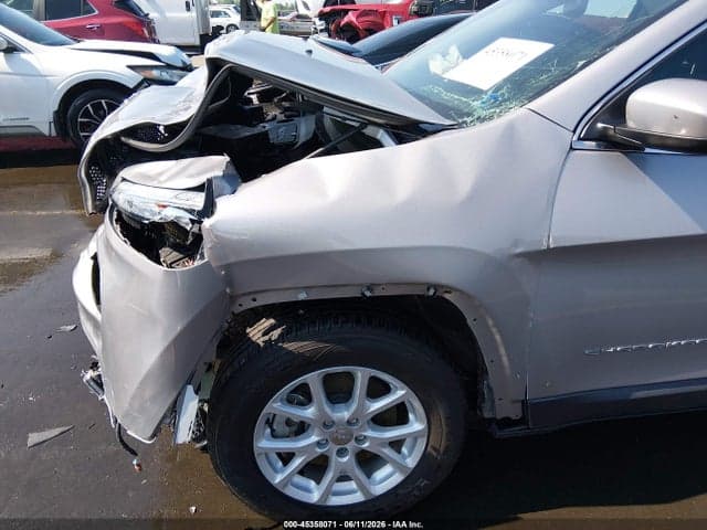 2018 JEEP CHEROKEE LATITUDE 4X4 18