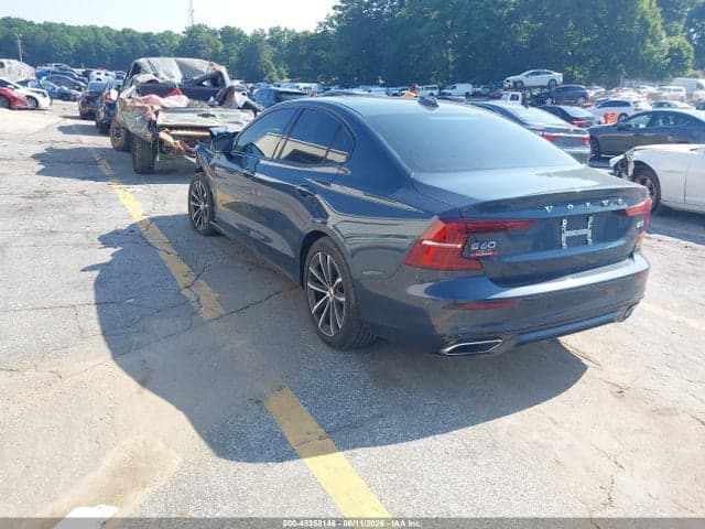 2022 VOLVO S60 B5 3