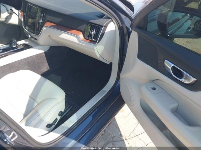 2022 VOLVO S60 B5 5
