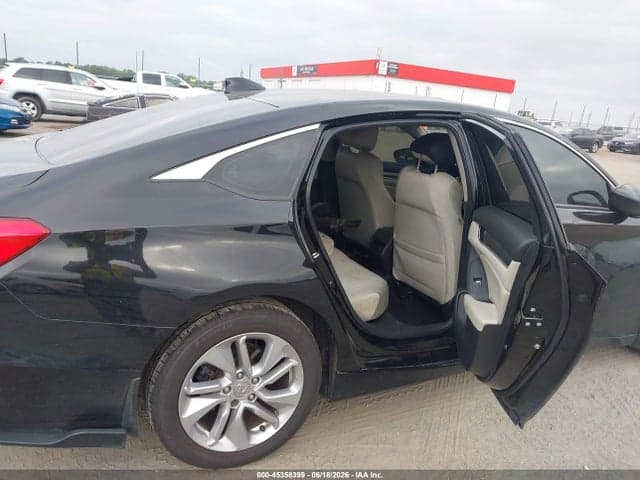 2018 HONDA ACCORD LX 8