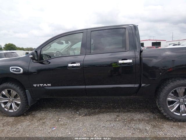 2017 NISSAN TITAN SV 14