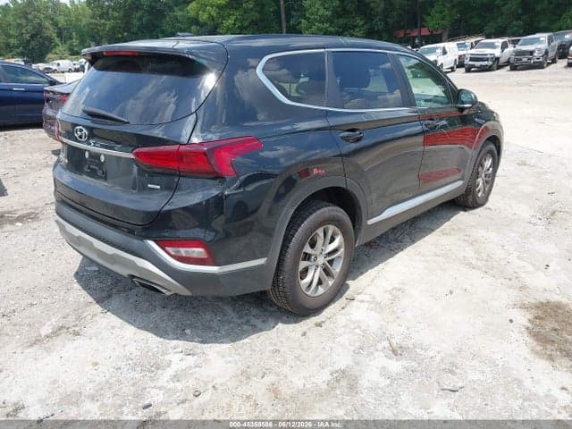 2020 HYUNDAI SANTA FE SE 4