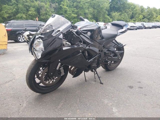 2020 SUZUKI GSX-R600 2