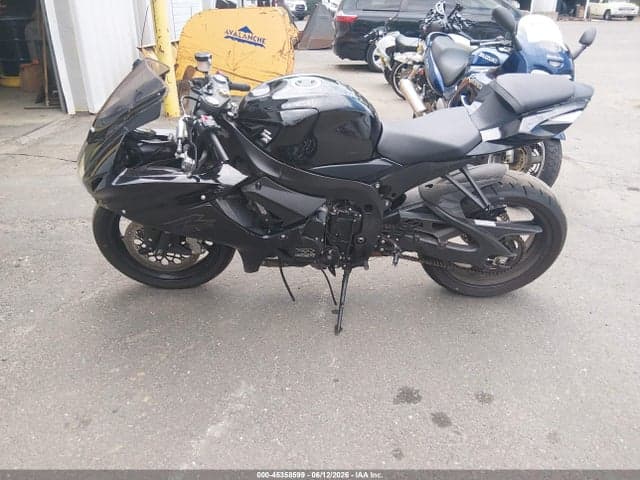 2020 SUZUKI GSX-R600 13