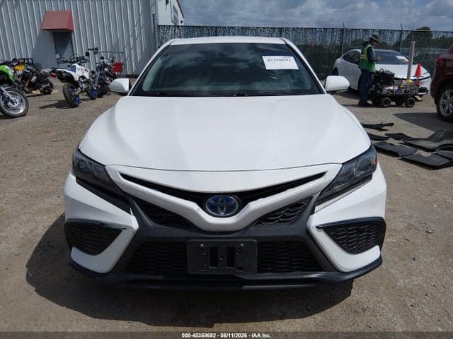 2022 TOYOTA CAMRY SE 13